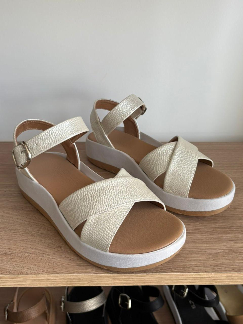 Thumbnail img_01K9D708C1AZ9TPN8H8DGTT9VQ